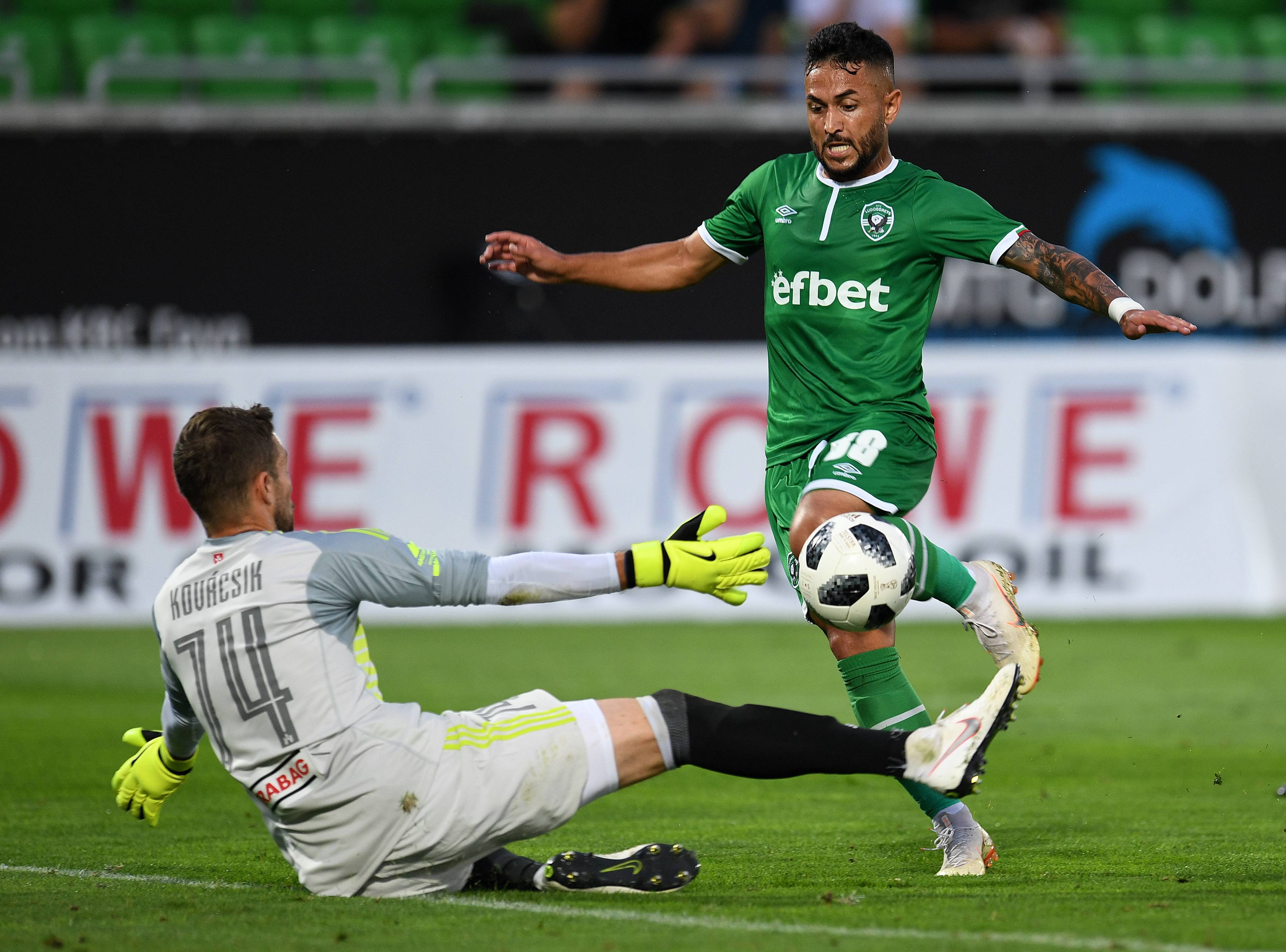 皇家贝蒂斯主场取胜,三分实现重要逆风转折 皇家贝蒂斯主场取胜,三分实现重要逆风转折