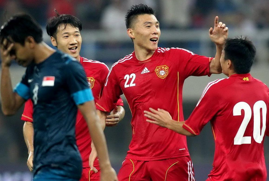 里尔前锋锋磨队友连续进球，攻势强劲的简单介绍