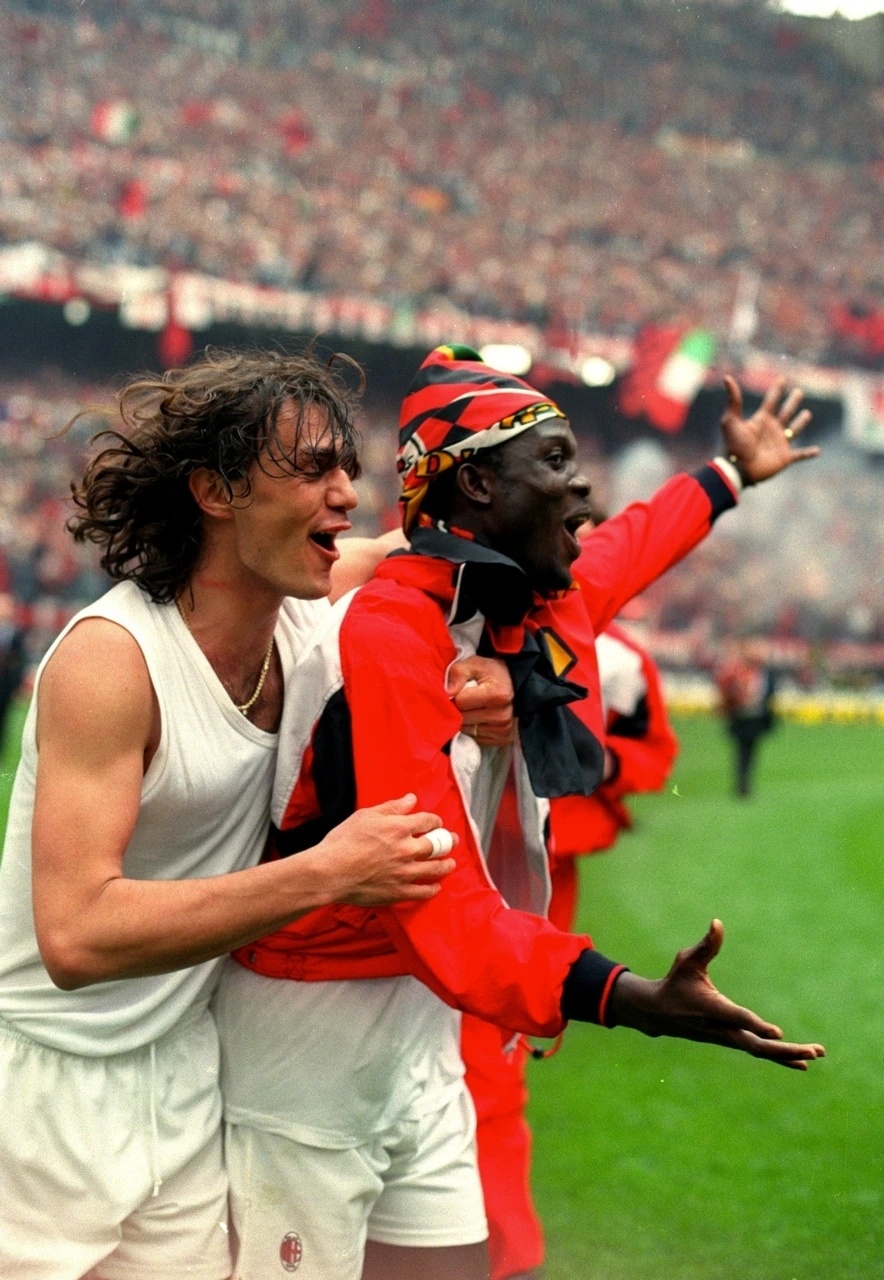 包含AC米兰青年队取得连胜，展现潜力的词条