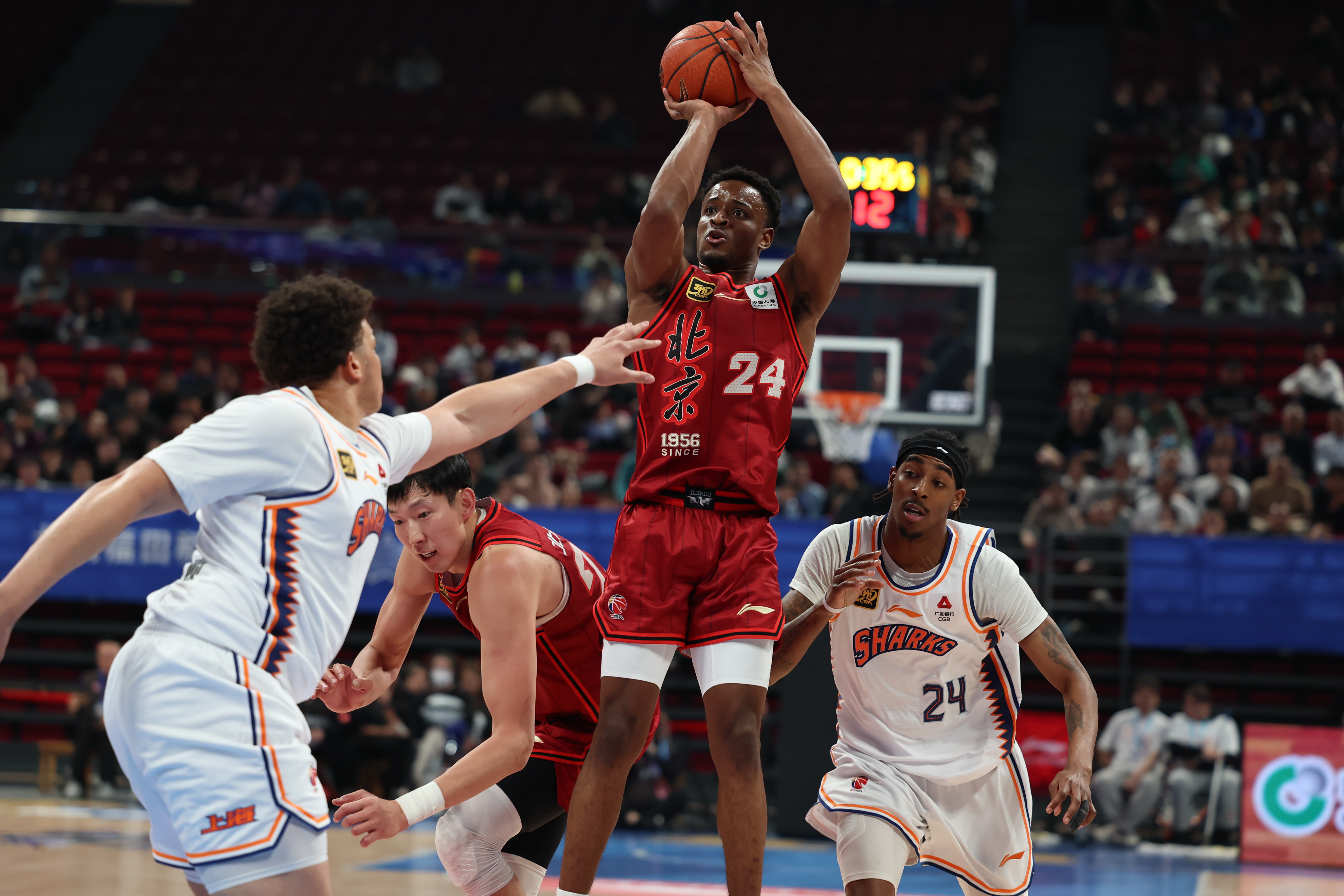 关于国际篮球赛事推迟举行,球员转战线上训练的信息 关于国际篮球赛事推迟举行,球员转战线上训练的信息