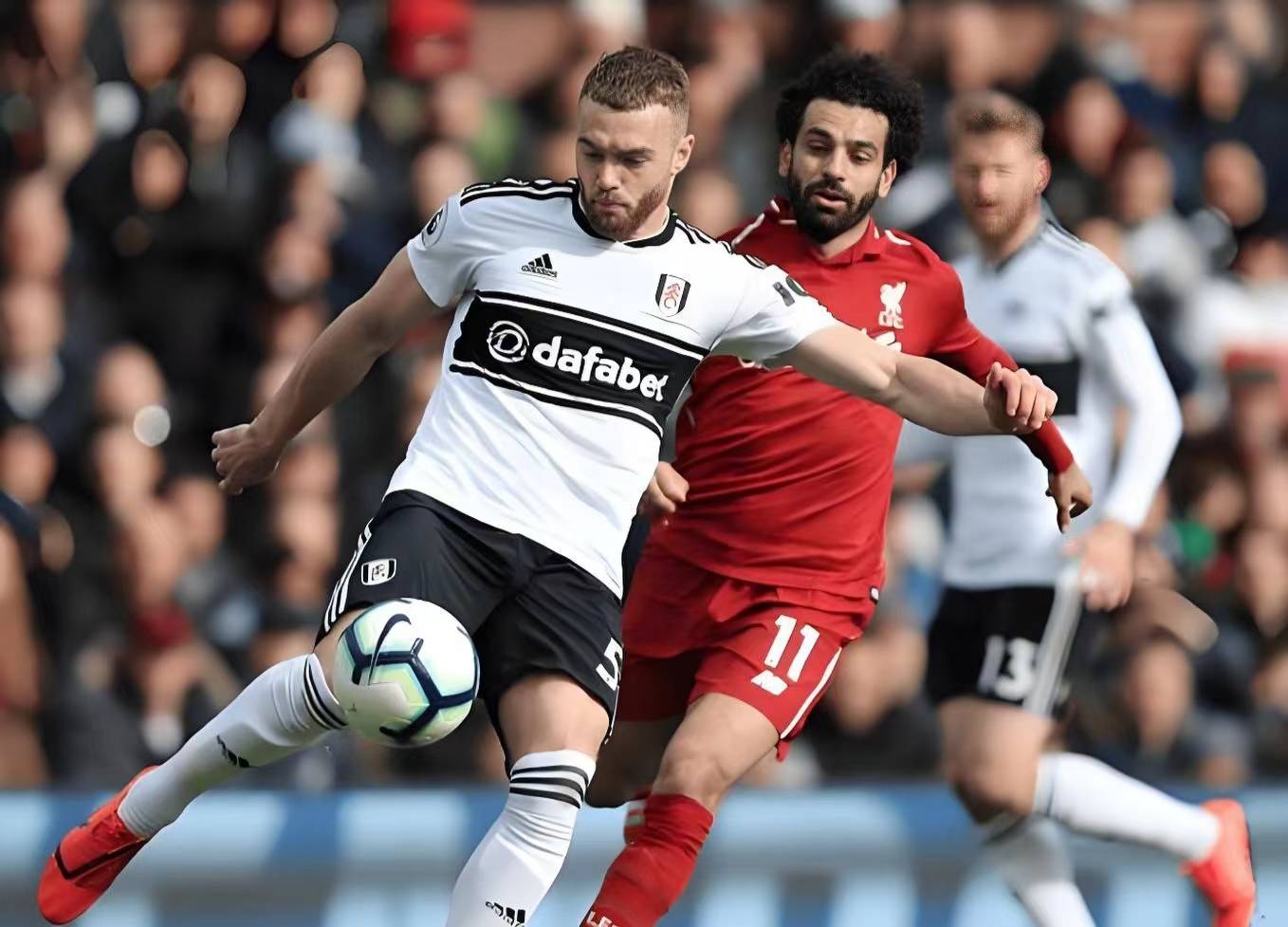 开云体育在线-包含欧国联比赛焦点对决：实力悬殊对阵，惊险战况再现的词条