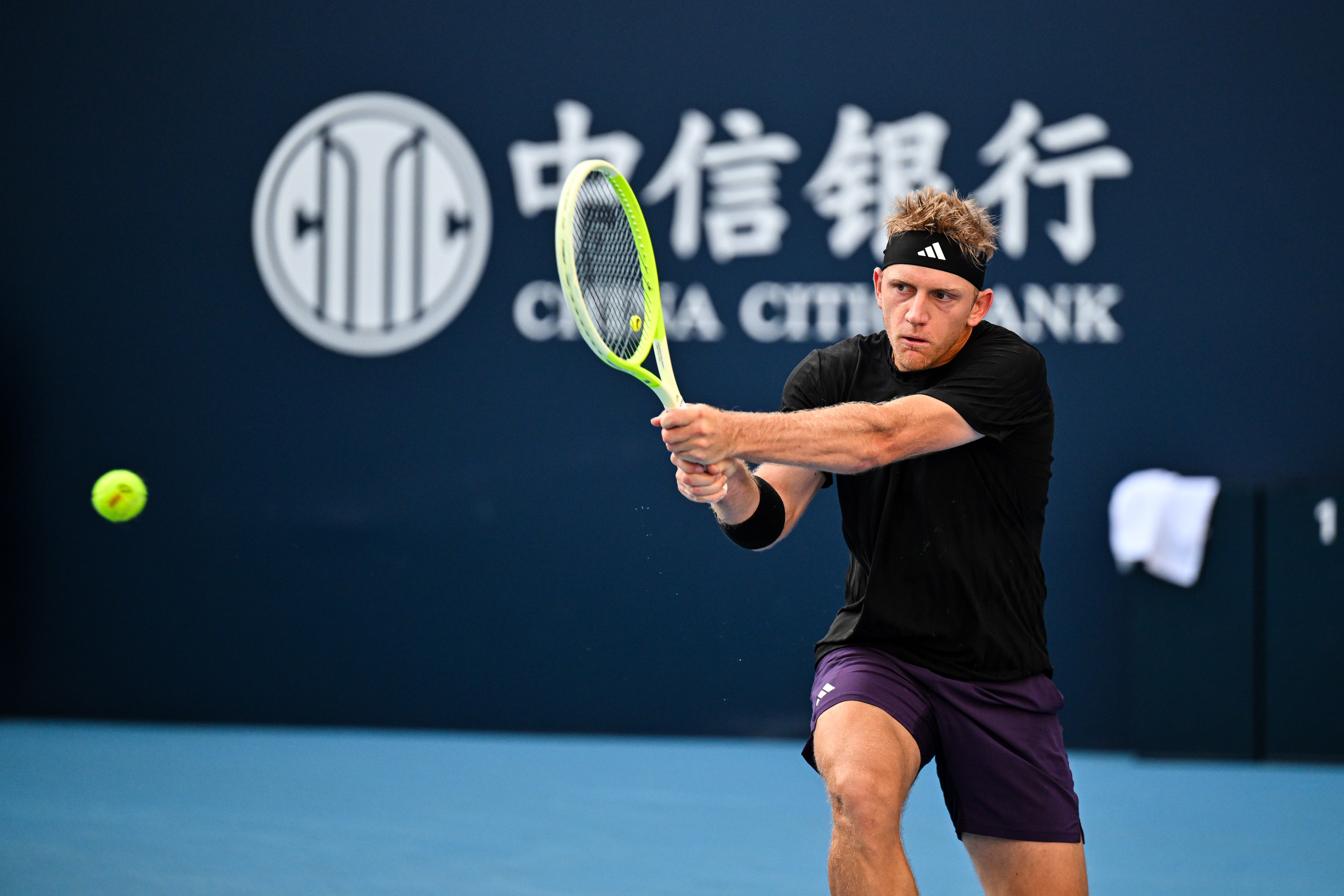 关于日本网球队轻取西班牙网球队，梅德韦杰夫爆发神勇的信息