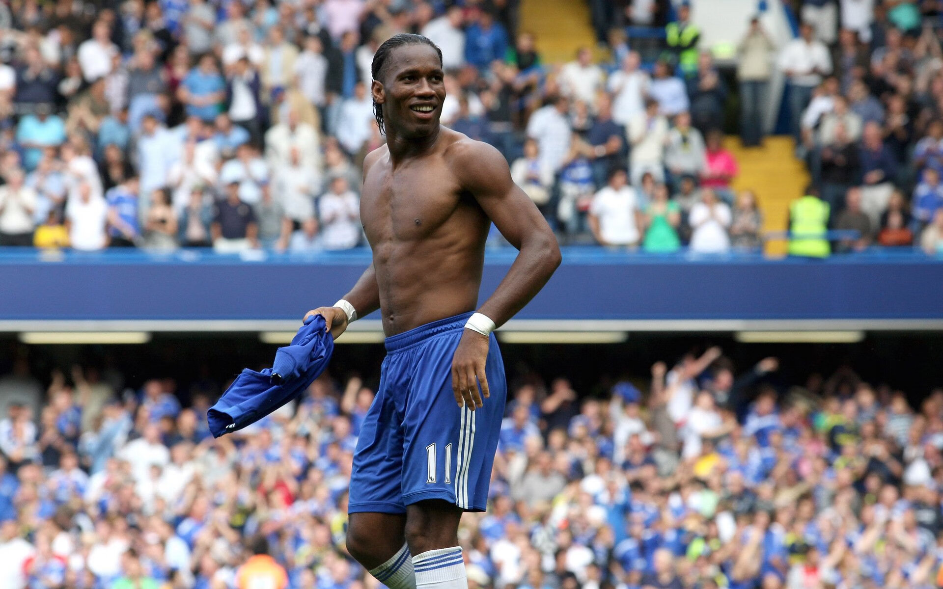 马赛血拼勒沃库森，斯通斯成为关键先生—一场战术与意志的较量